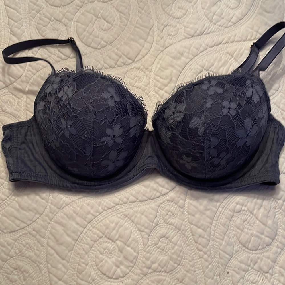 NWOT Victoria’s Secret 34C Blue Denim and Lace Lightly lined Bra